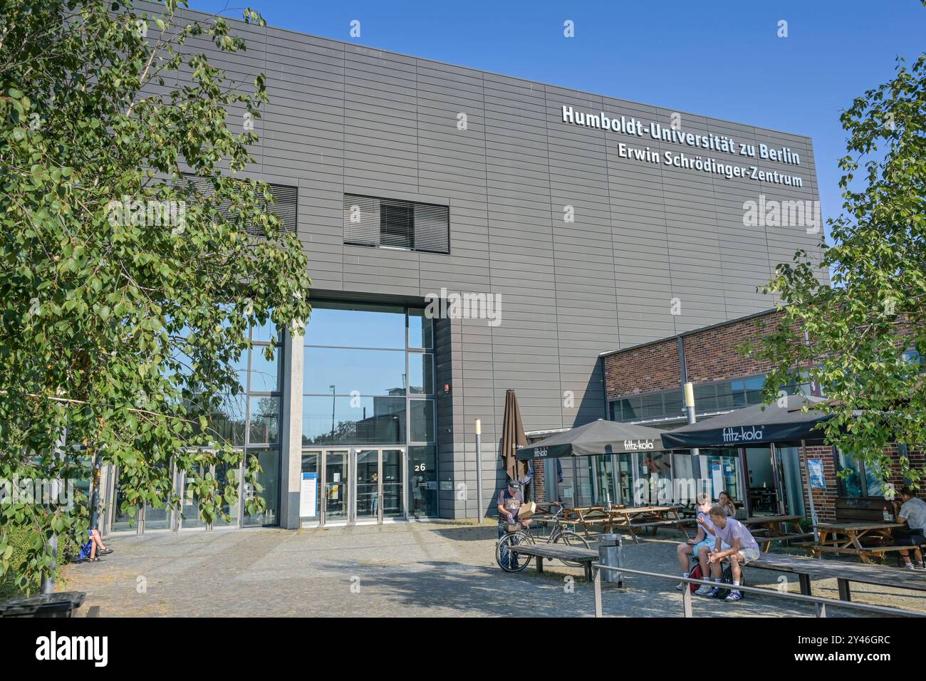 Erwin Schrödinger Zentrum, Rudower Chaussee, Adlershof, Treptow-Köpenick, Berlin, Deutschland *** Erwin Schrödinger Center, Rudower Chaussee, Adlershof, Treptow Köpenick, Berlin, Germany Stock Photo