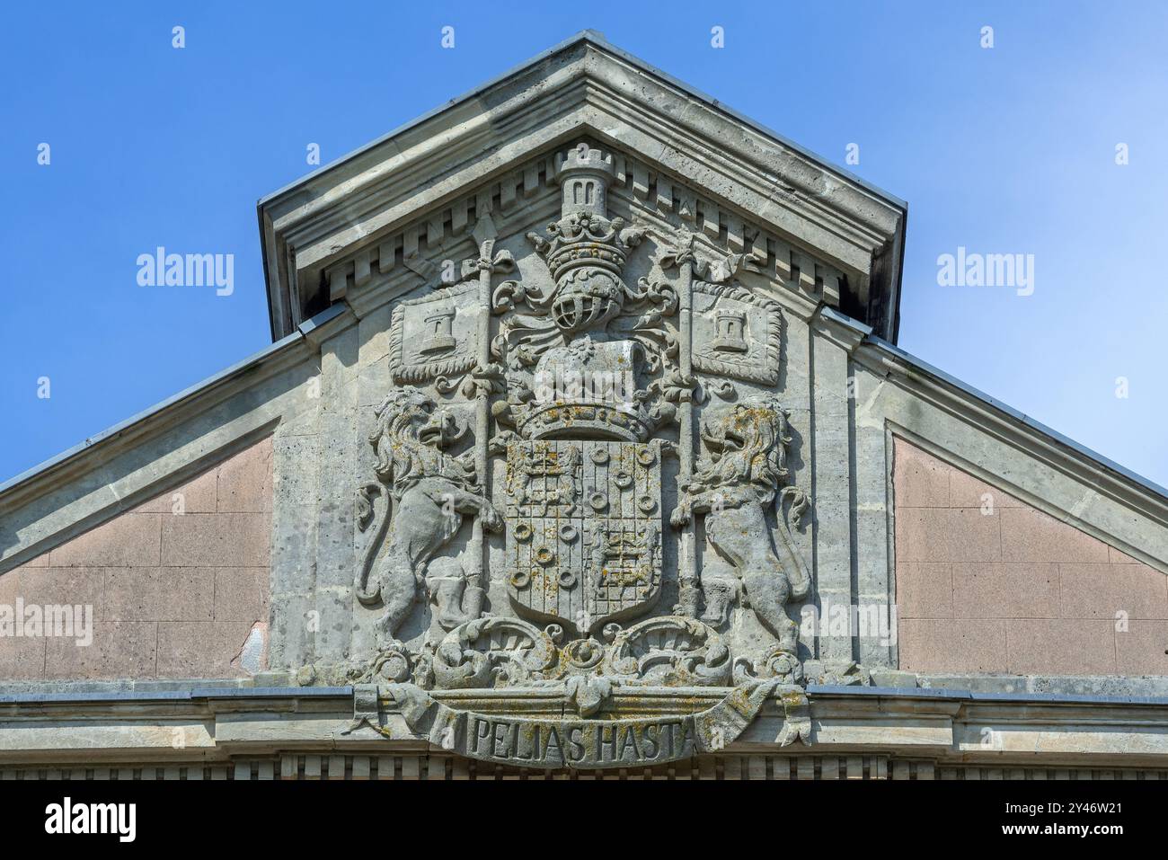 Chateau de poucques hi-res stock photography and images - Alamy