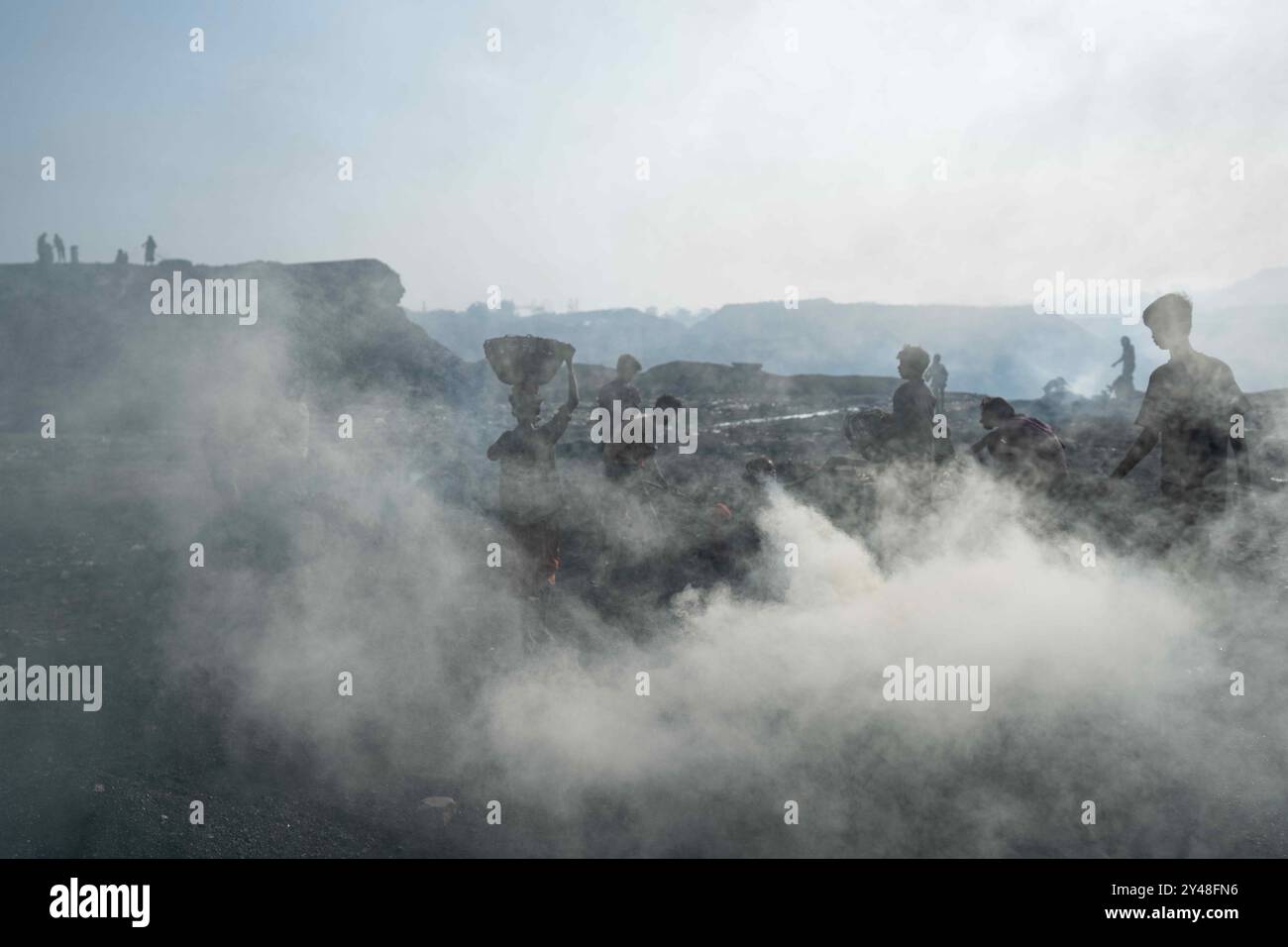 Open cast mine india hi-res stock photography and images - Alamy