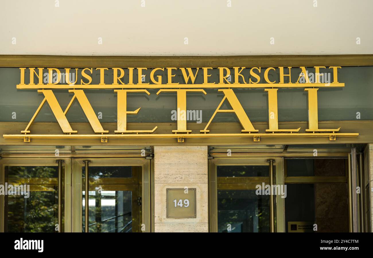 IG-Metall-Haus, Alte Jakobstraße, Kreuzberg, Friedrichshain-Kreuzberg, Berlin, Deutschland *** IG Metall House, Alte Jakobstraße, Kreuzberg, Friedrichshain Kreuzberg, Berlin, Germany Stock Photo