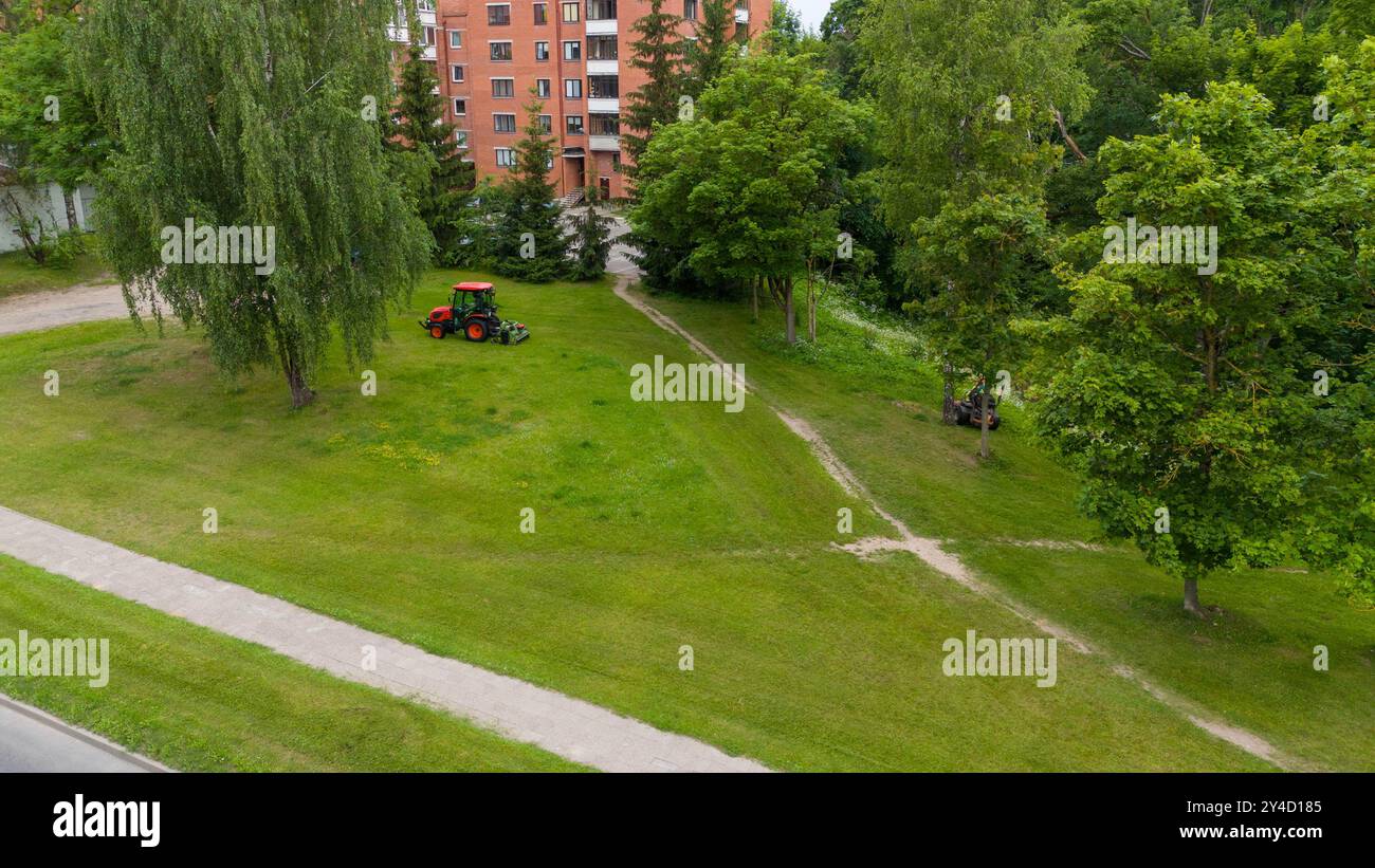 Aerial view lush green grass hi-res stock photography and images - Alamy