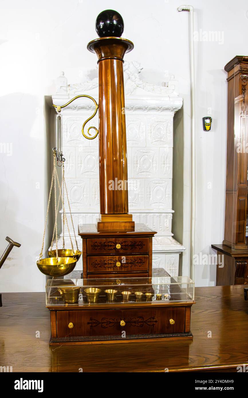 Pharmaceutical scale from the 19th century exibited at the Pharmacy Museum in Sibiu, Romania Stock Photo