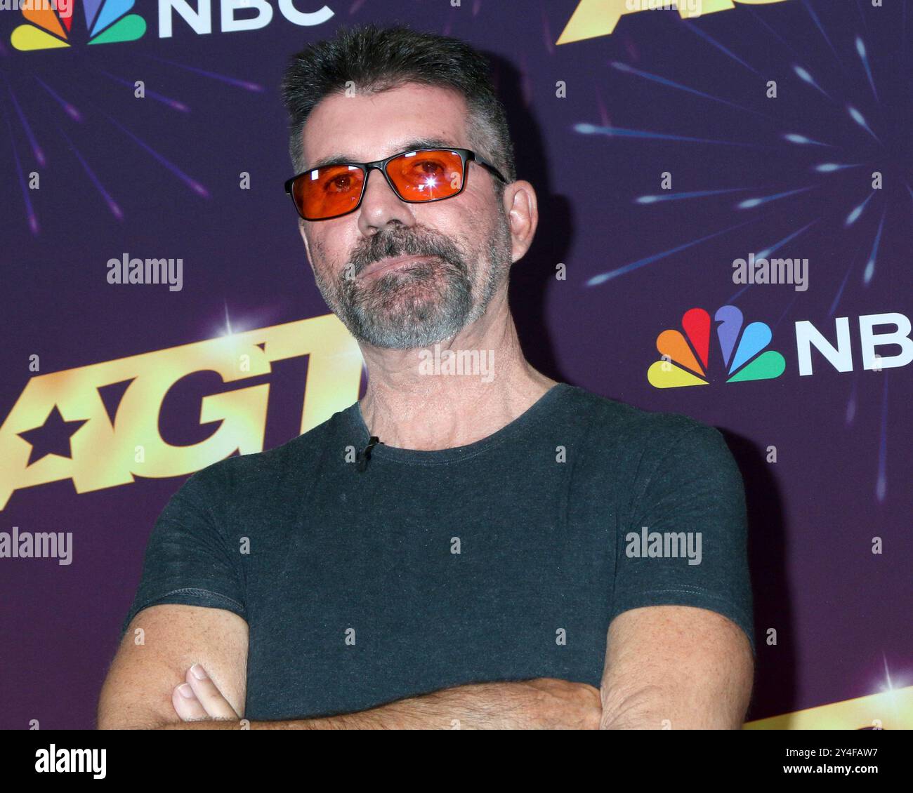 Left to right simon cowell hi-res stock photography and images - Alamy