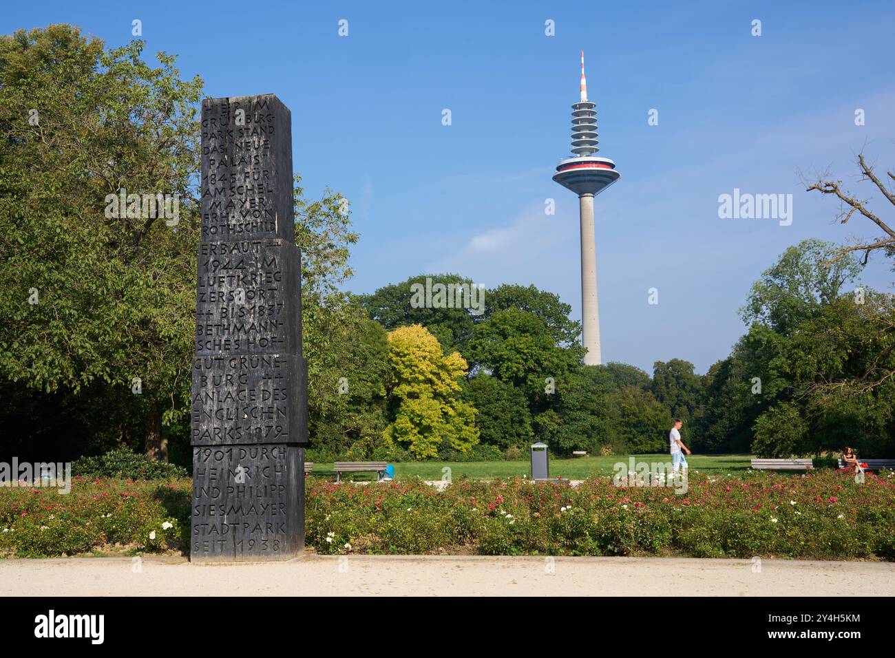 Mahnmal für die Familie Rothschild am einstigen Palais Grüneburg, Stele, Grüneburgpark, Westend, Frankfurt Stock Photo
