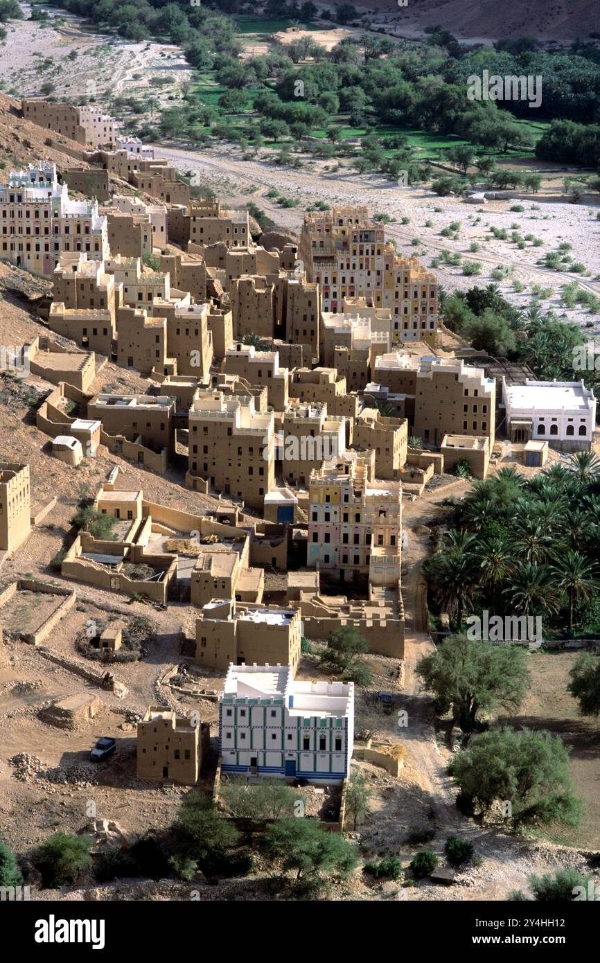 Asia. Yemen. Arabian Peninsula. Village In Wadi Doan Stock Photo