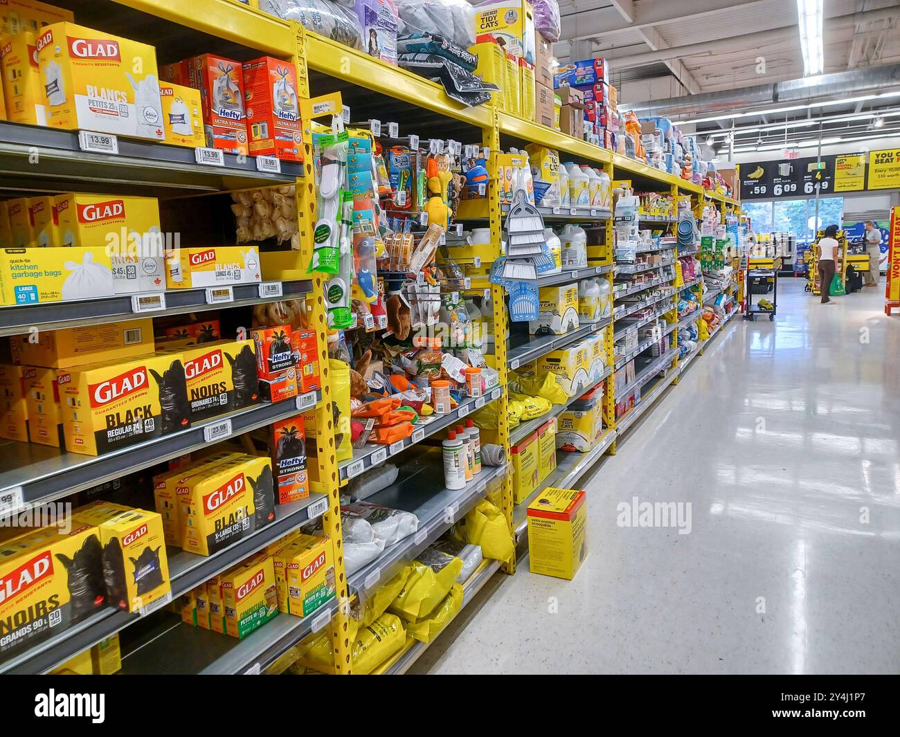No frills canada grocery store hi-res stock photography and images - Alamy
