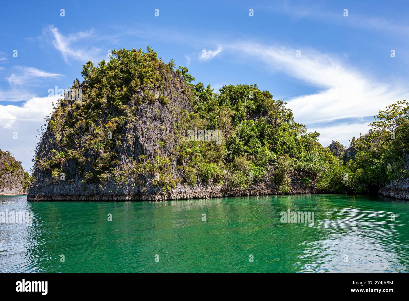 Raja ampat islands hi-res stock photography and images - Alamy