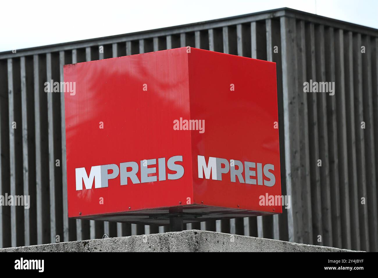 Mpreis hi-res stock photography and images - Alamy, image size:1300x956