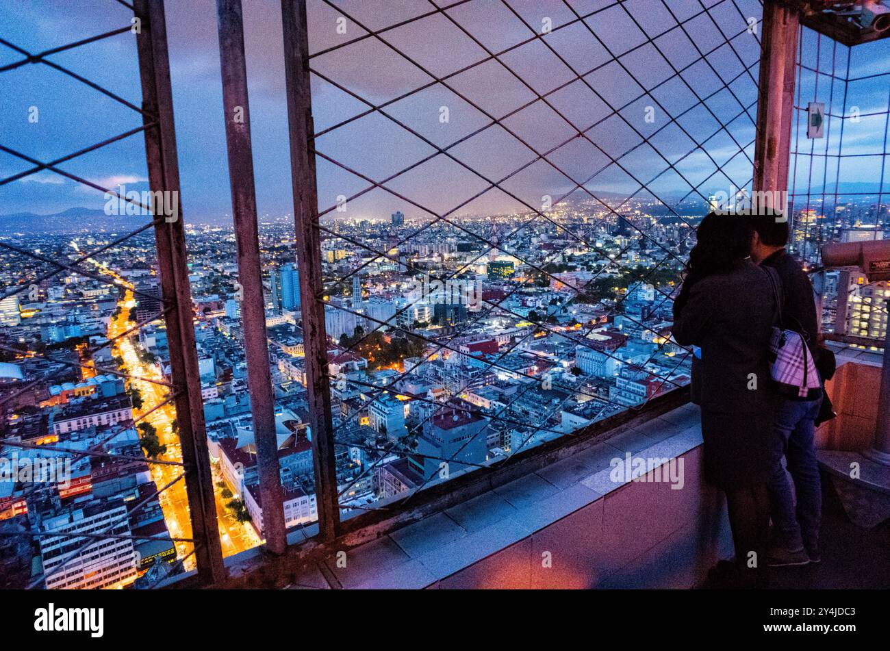 Things to see mexico city centro hi-res stock photography and images ...