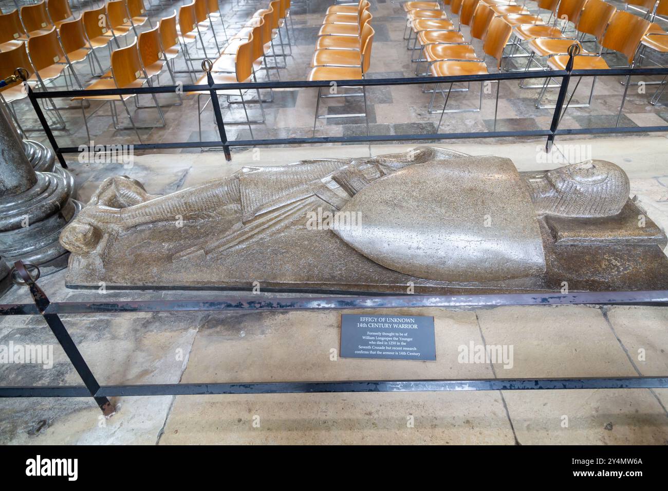 Effigy of unknown 14th century warrior (thought to be William Longespee the Younger) in Salisbury Cathedral, Salisbury, Wiltshire Stock Photo