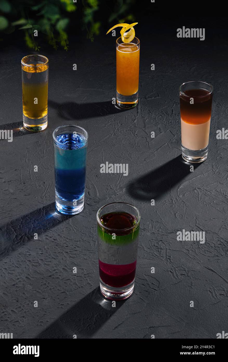 Dark colored cocktail hi-res stock photography and images - Alamy