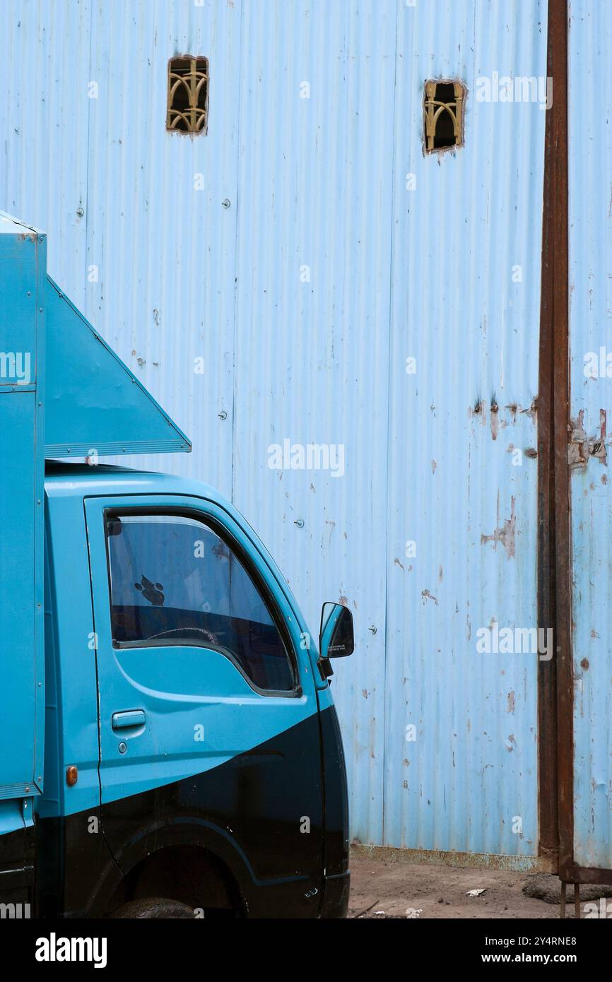 India tempo hi-res stock photography and images - Alamy