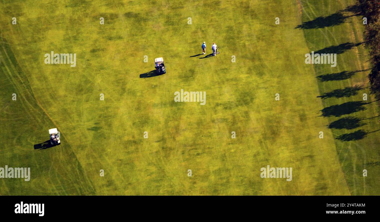 Aerial view on green golf hi-res stock photography and images - Alamy