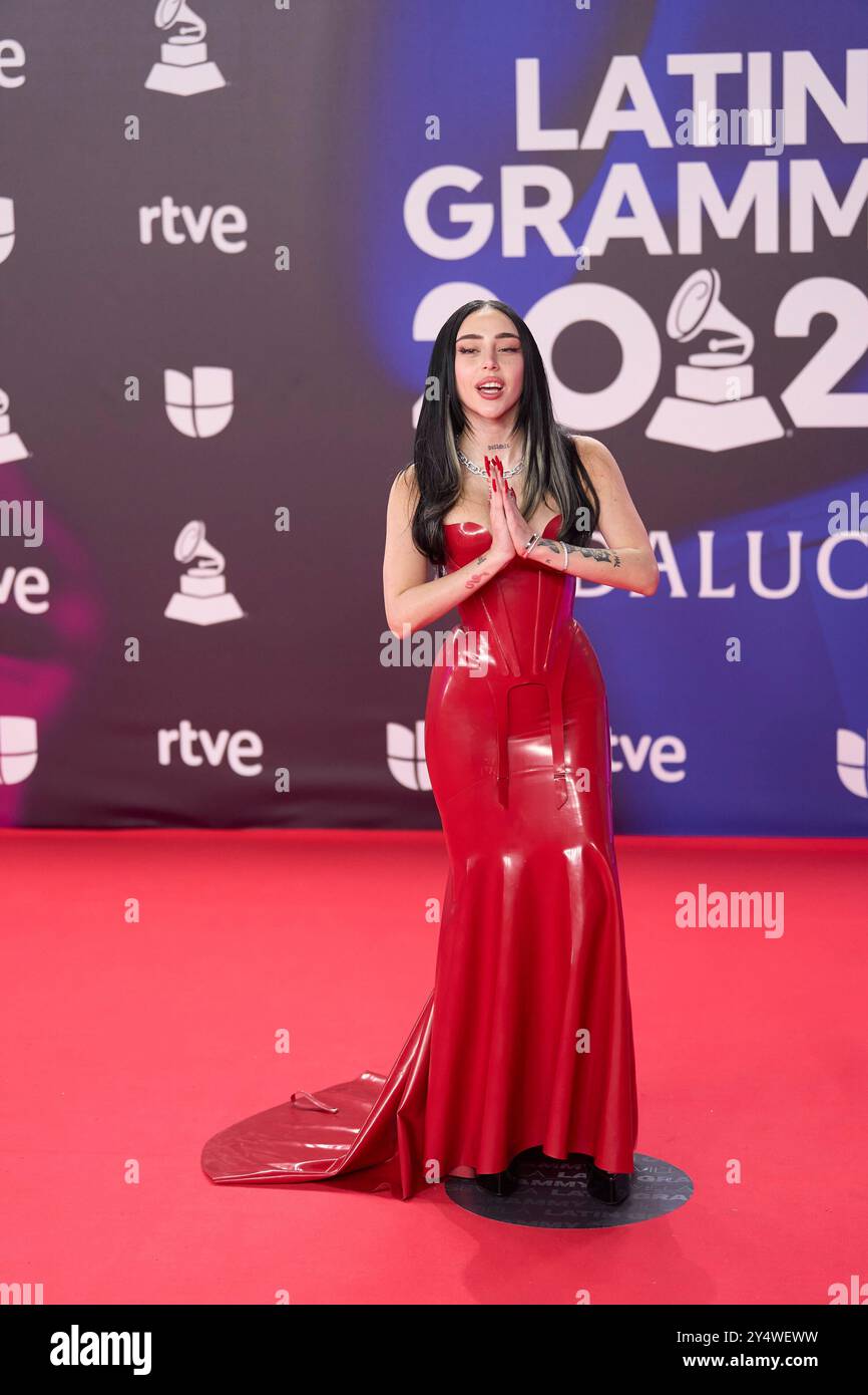 nicki nicole red dress nicki.nicole en los latin grammy 2023 #nickinicole #explore #explorepage #latingrammy