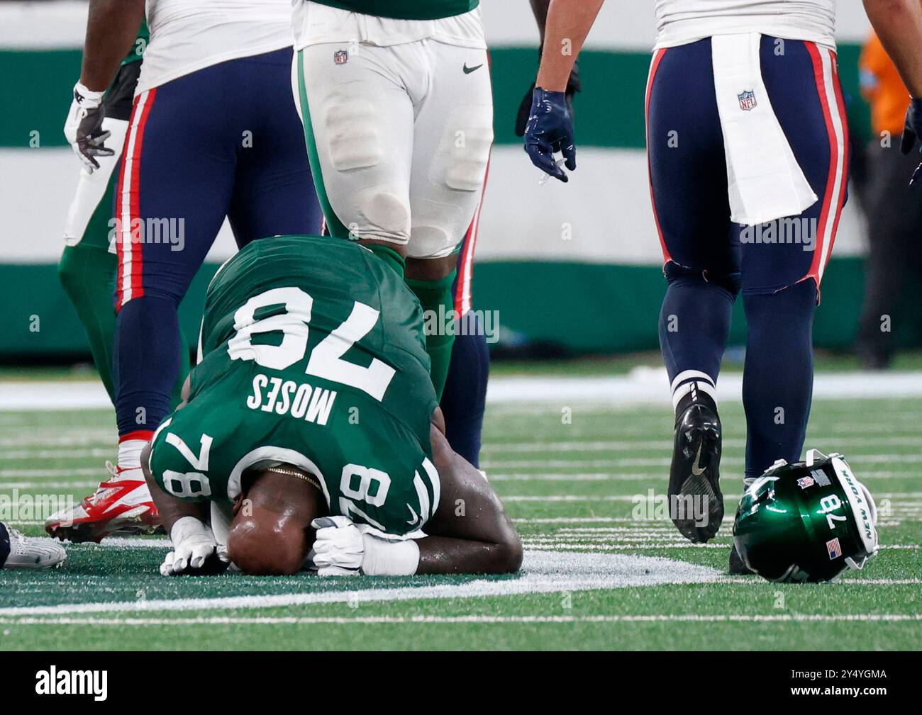 New York Jets Morgan Moses leaves the field after an NFL football game against the Miami Dolphins Sunday Nov. 21 2021 in East Rutherford N.J. AP Photo Corey Sipkin Stock Photo Alamy