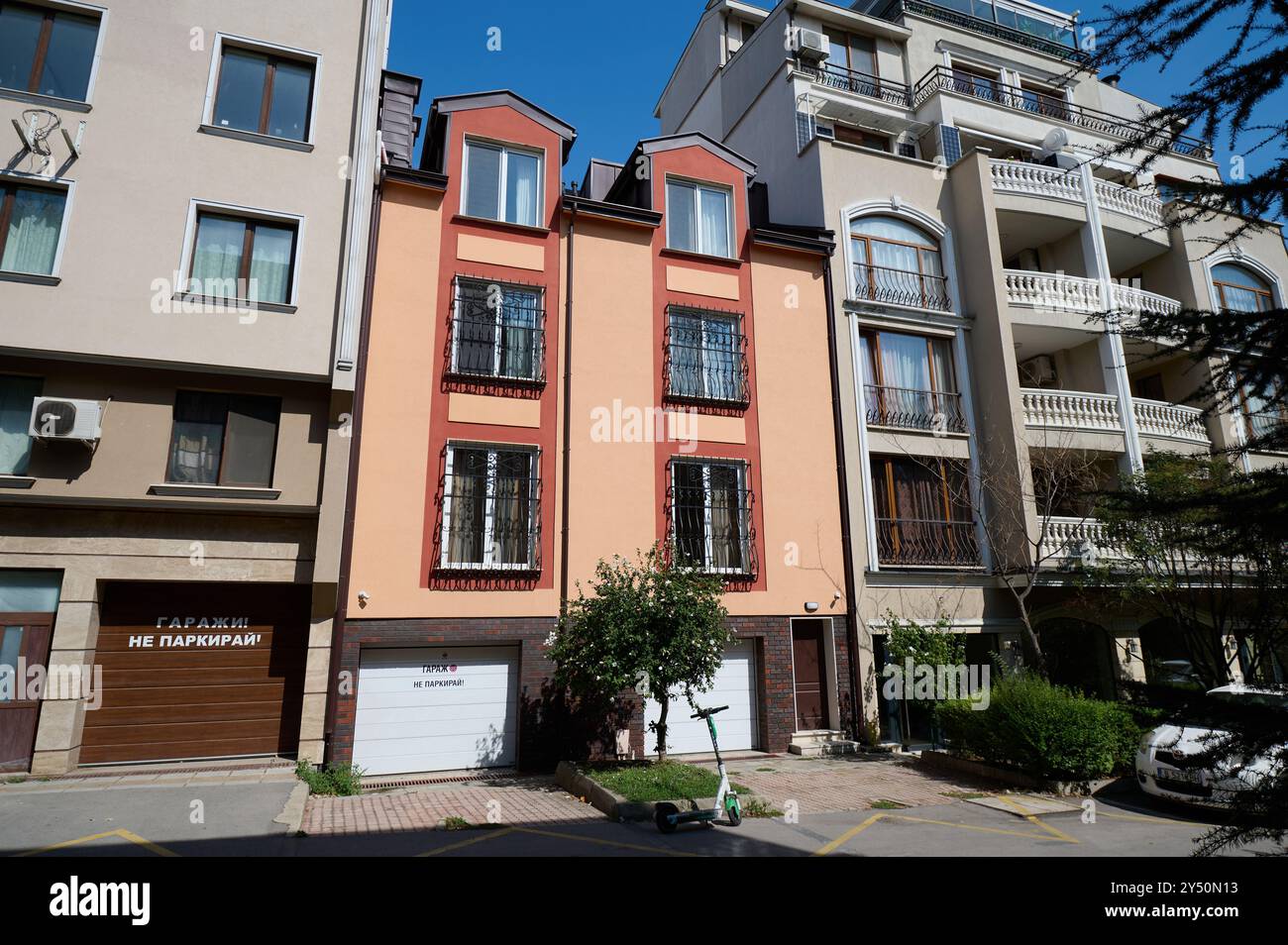 Modern urban environment hi-res stock photography and images - Alamy