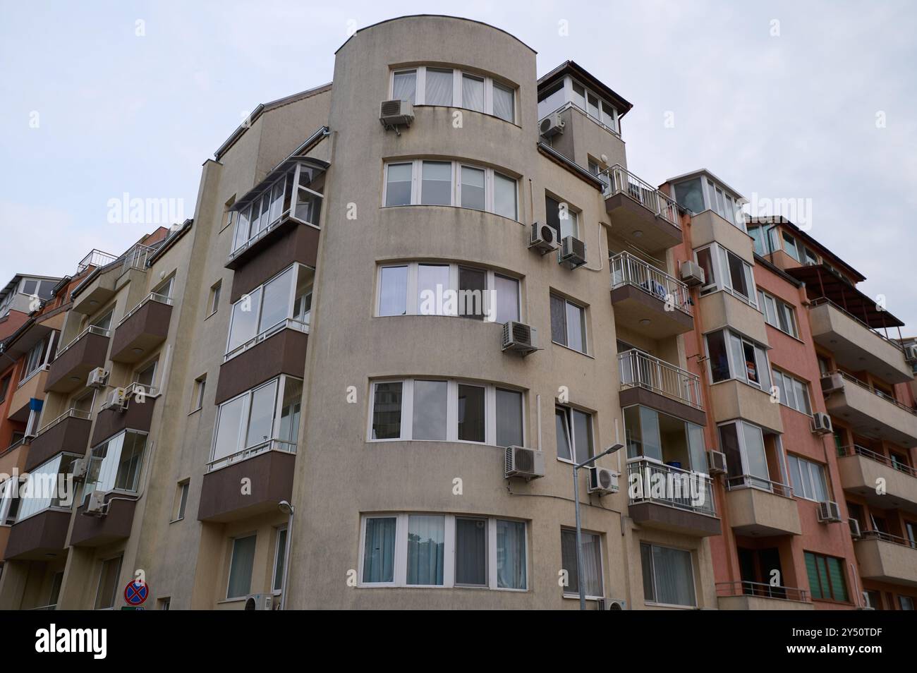 View of 10 Unique Urban Interior Design Ideas - Julie Ann Art