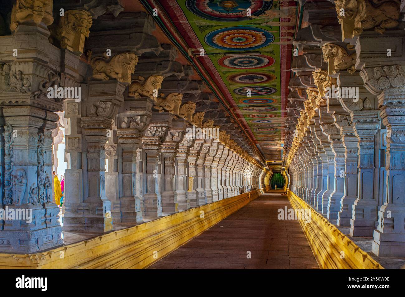 08 22 2009 The magnificent corridors and massive sculptured pillars of ...