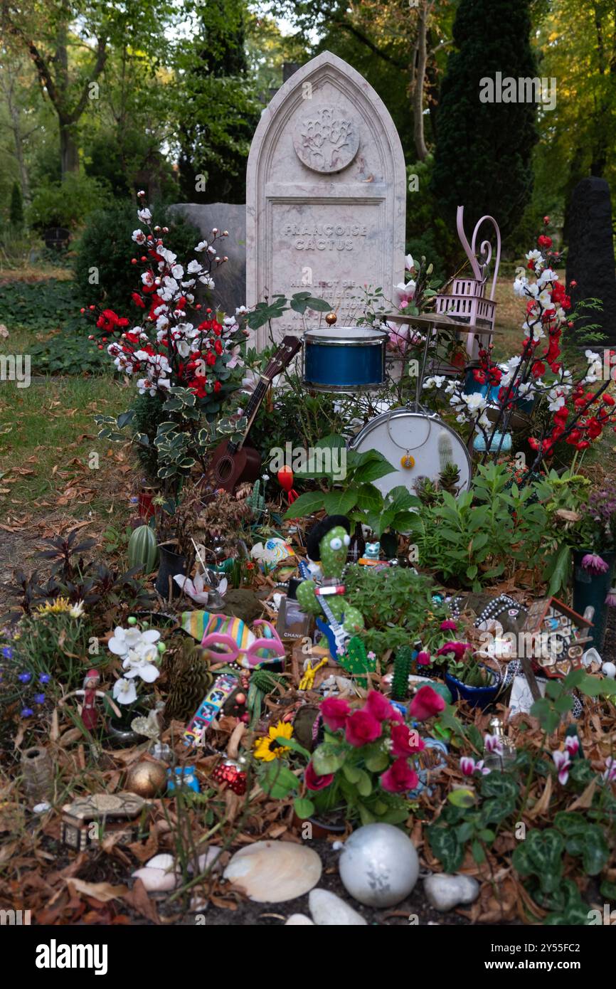 洋書 Kienast Vogt /Parks and Cemeteries Parks und Friedhöfe | Parks and Cemeteries - bookm-ark.fi