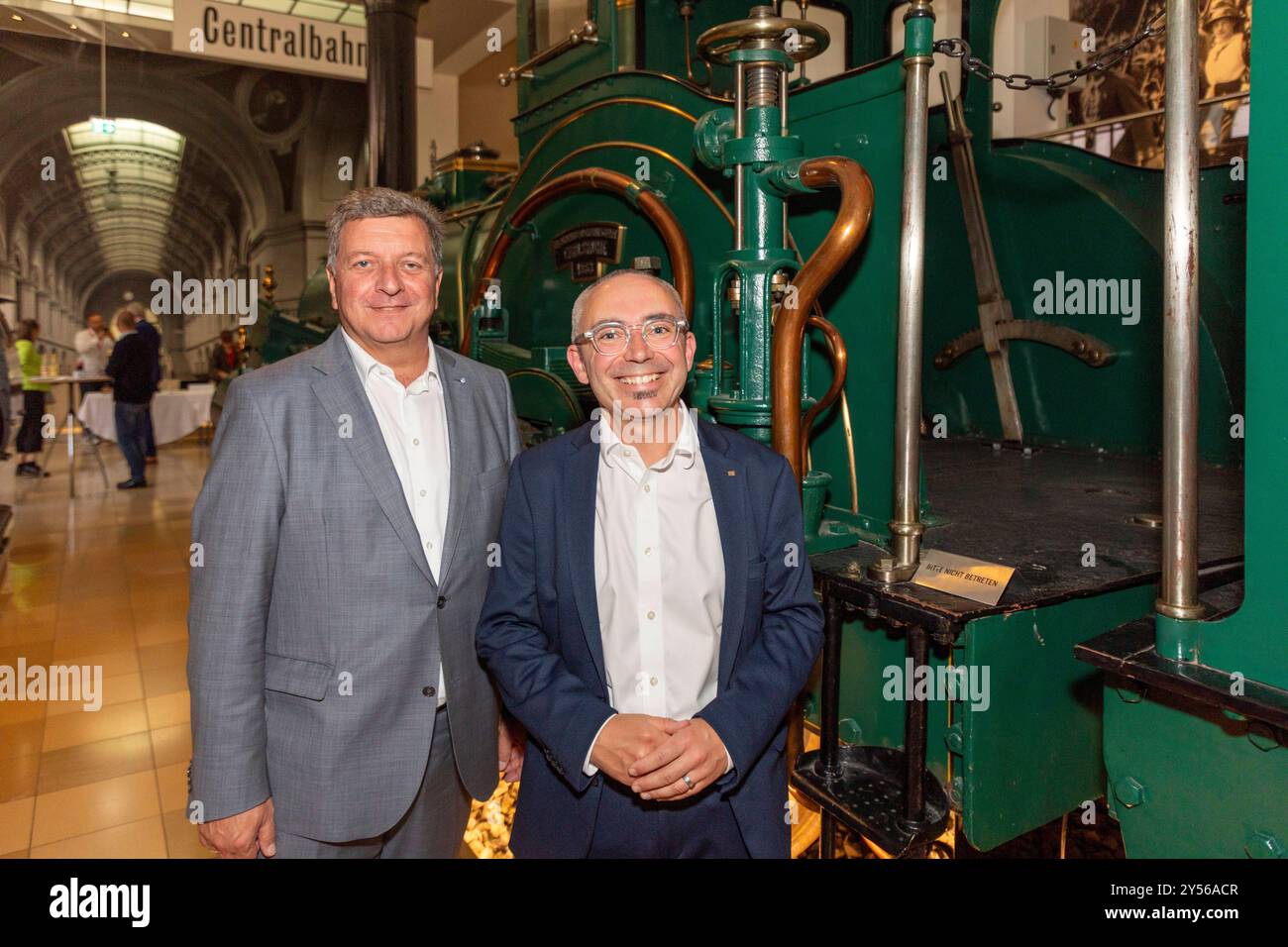 Railaf Rai Reportage 20.09.2024 Tag der Schiene, Unterschrift zum Bayerischen ...