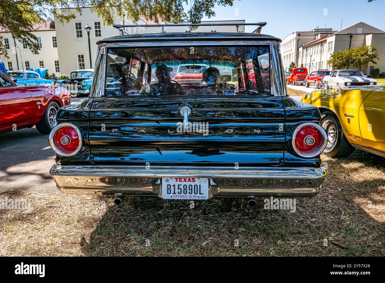 Old classic car ford falcon hi-res stock photography and images