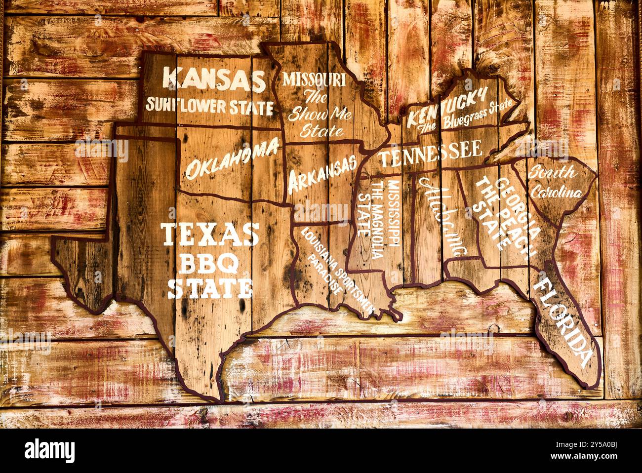 Map of wood hi res stock photography - Map Of The Mid Western States Of America In Wood 2Y5A0BJ 