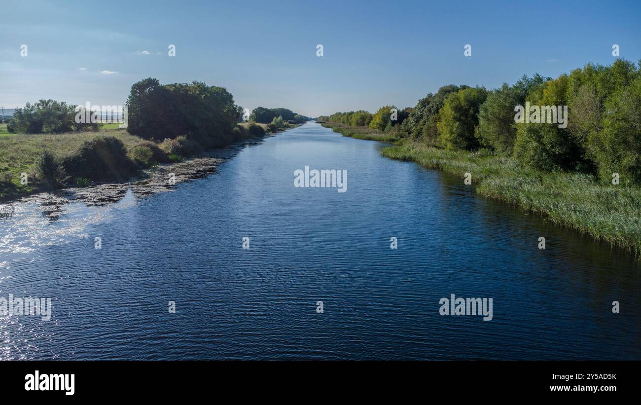 Trees on both sides of the river hi-res stock photography and images ...