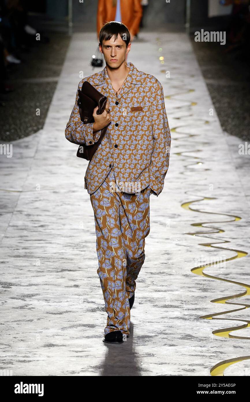 Milan, Italien. 20th Sep, 2024. VERSACE Spring/Summer 2025 Runway ...