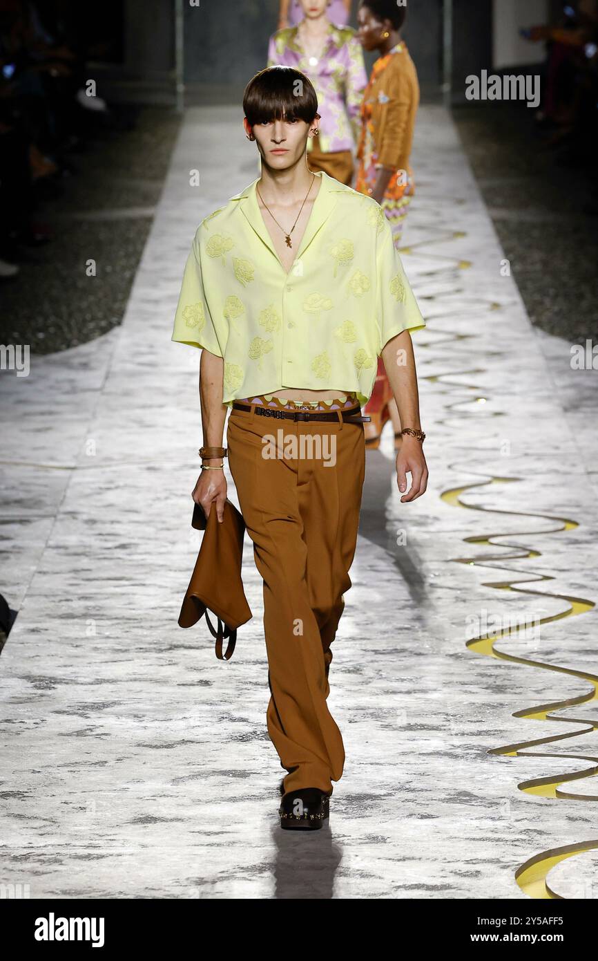 Milan, Italien. 20th Sep, 2024. VERSACE Spring/Summer 2025 Runway ...