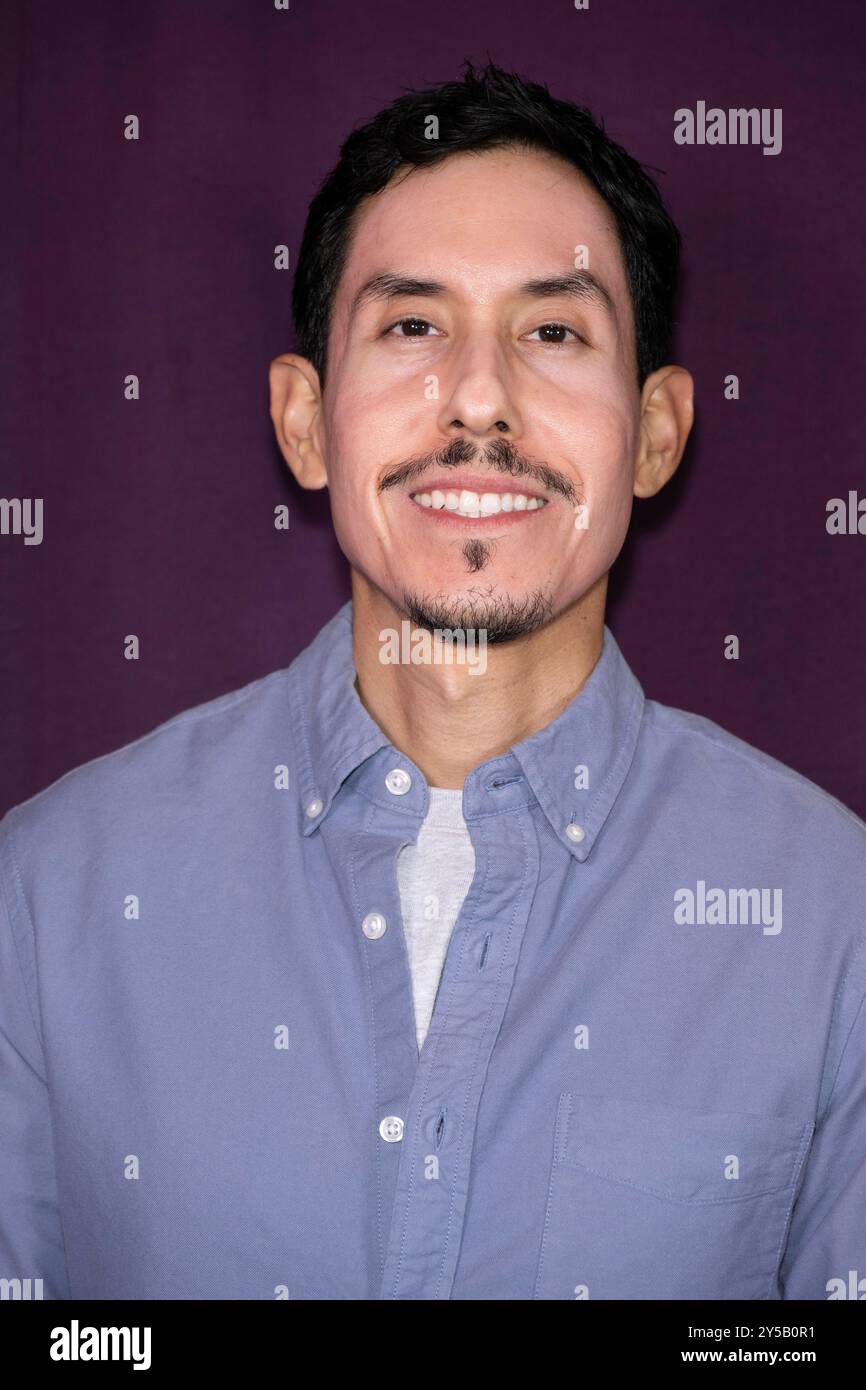 Racing Stripes (2005) Full Cast \u0026 Crew - Plex, image size:866x1390