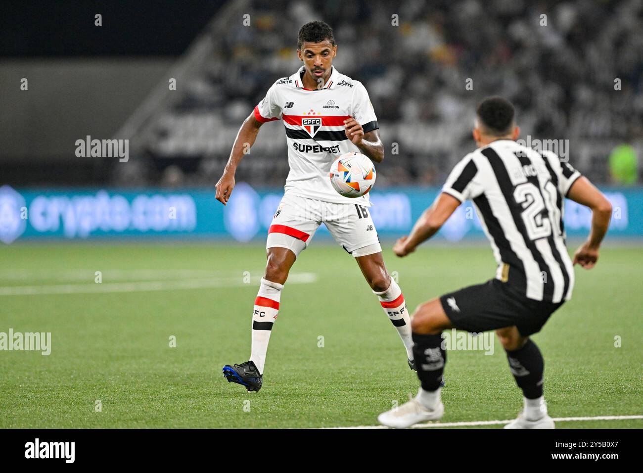 Luiz gustavo hi-res stock photography and images - Page 8 - Alamy