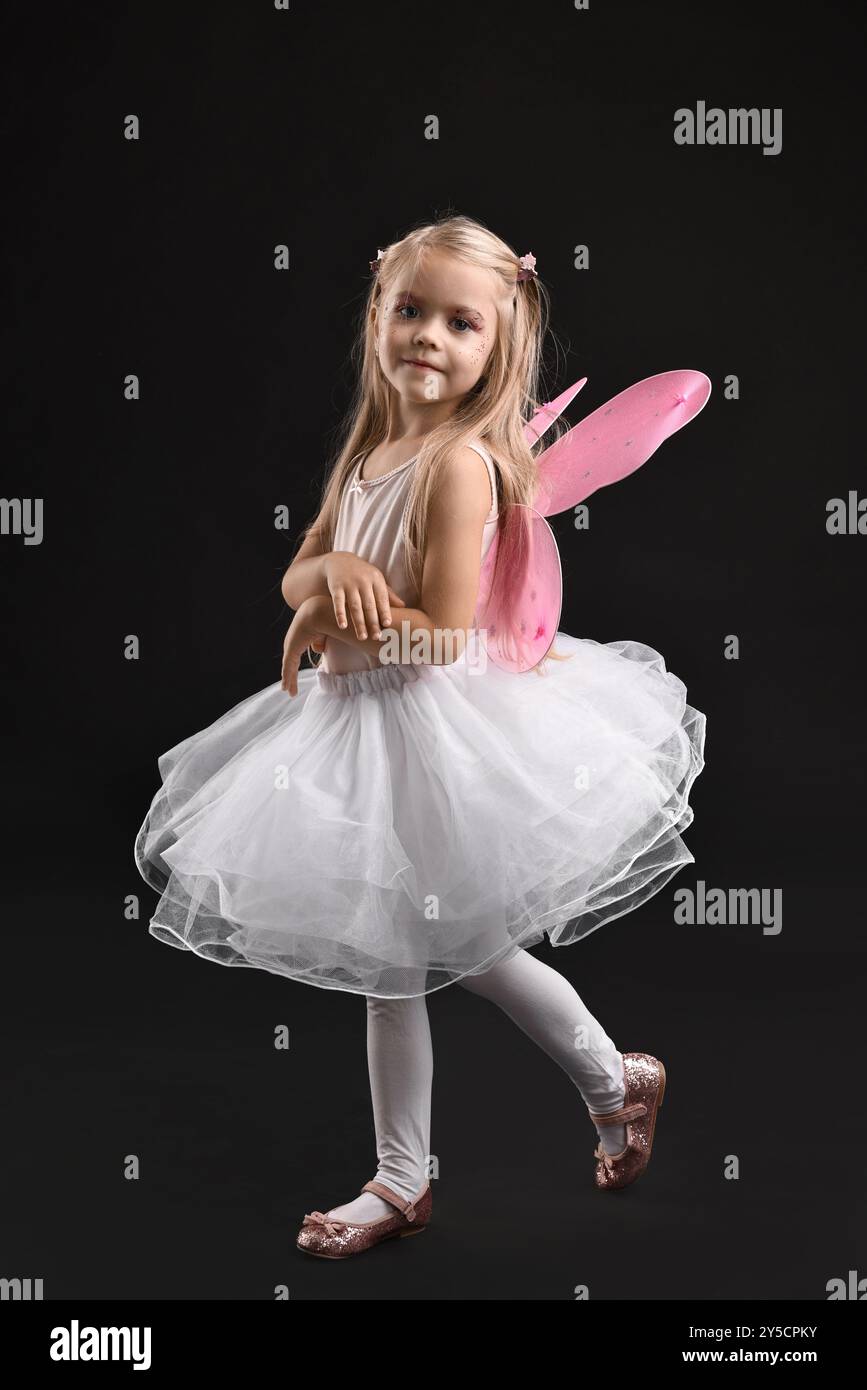 Pink fairy costume hi-res stock photography and images - Alamy