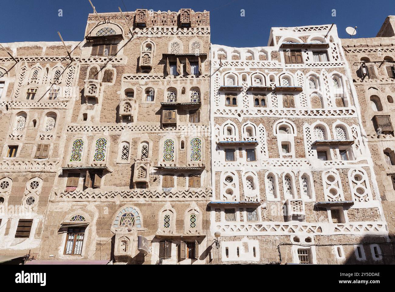 Traditional yemeni ancient buildings in sanaa old town yemen Stock Photo