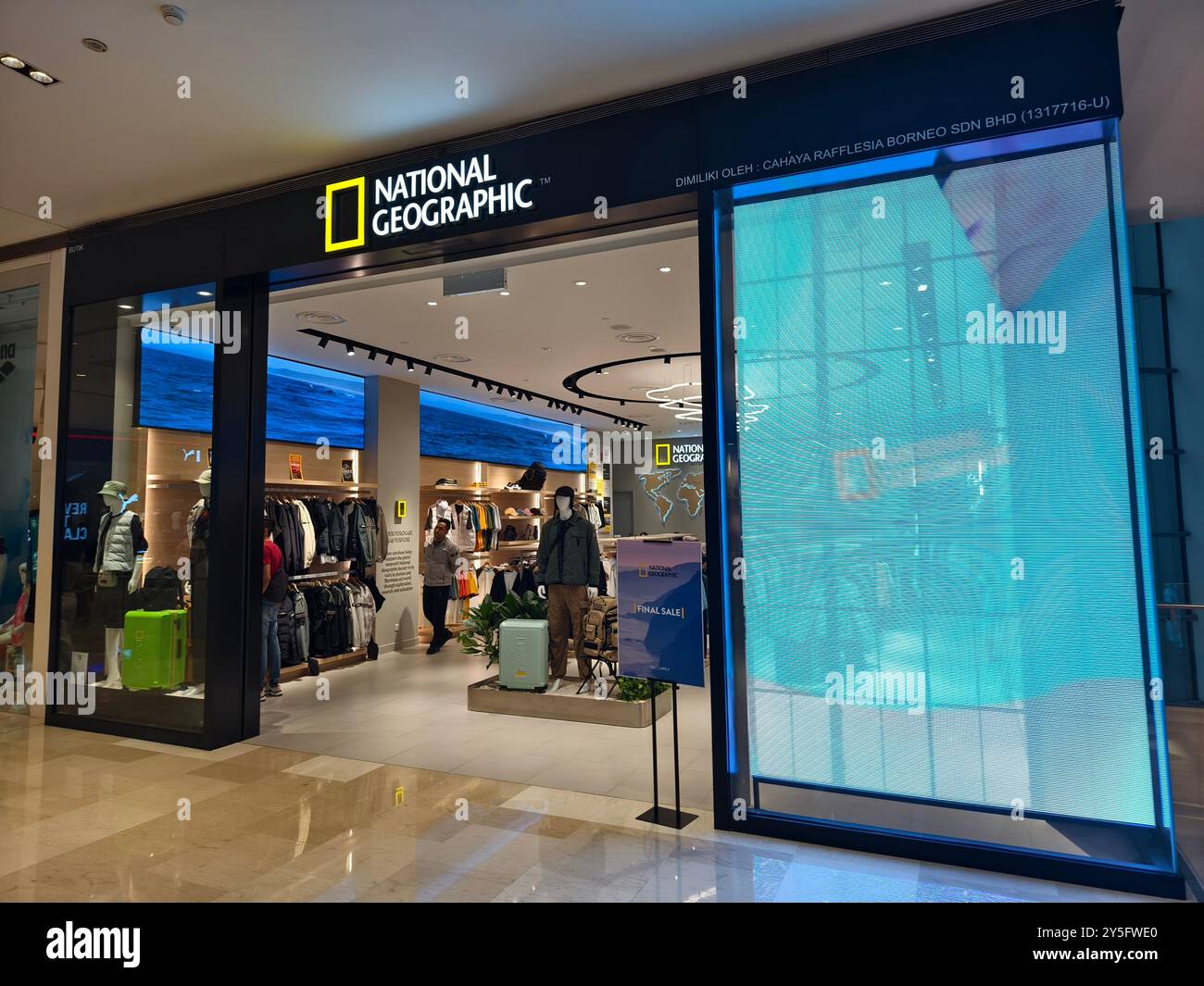 Best HD Pictures about  63 National Way Shopping Center  with No AI Images