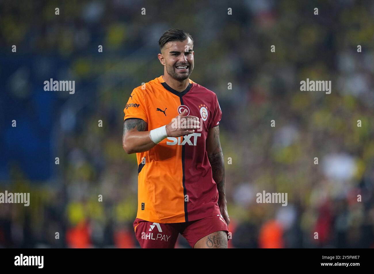 September 21 2024: AbdÃ¼lkerim BardakcÄ± of Galatasaray looks on during a Turkey SÃ¼per Ligue game, Fenerbahçe SK vs Galatasaray S.K, at Ulker Fenerbahce Sukru Saracoglu Stadium, Istanbul, Turkey. Ulrik Pedersen/CSM Stock Photo