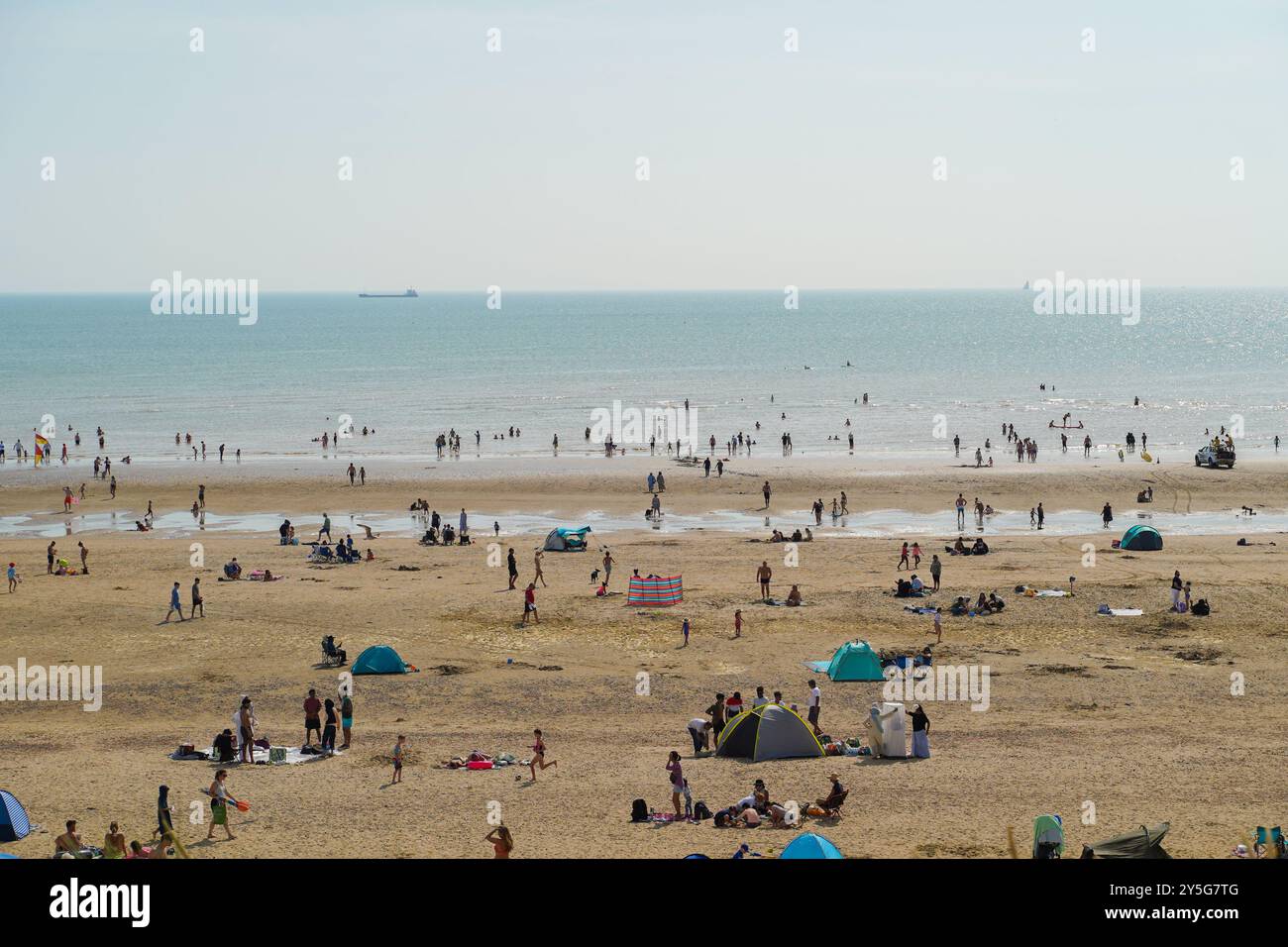 Camber sands beach hi-res stock photography and images - Alamy