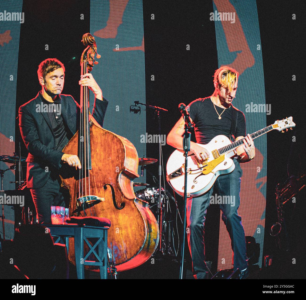 Modern jazz hi-res stock photography and images - Alamy