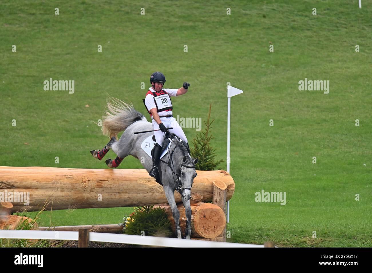 David Doel on Cobalt de Dugny, cross country phase ofthe CCI4* L