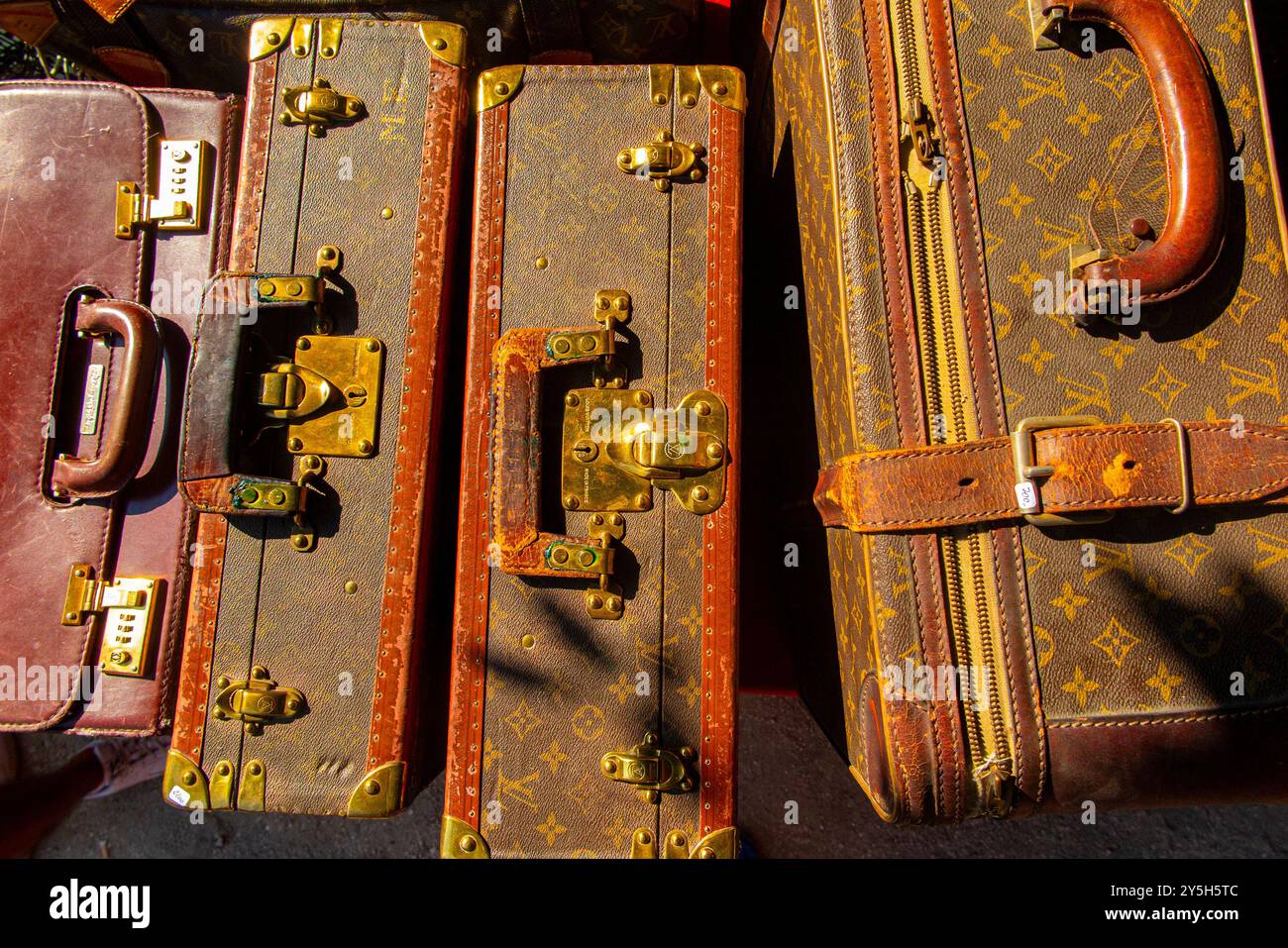 Louis vuitton luggage sale deals