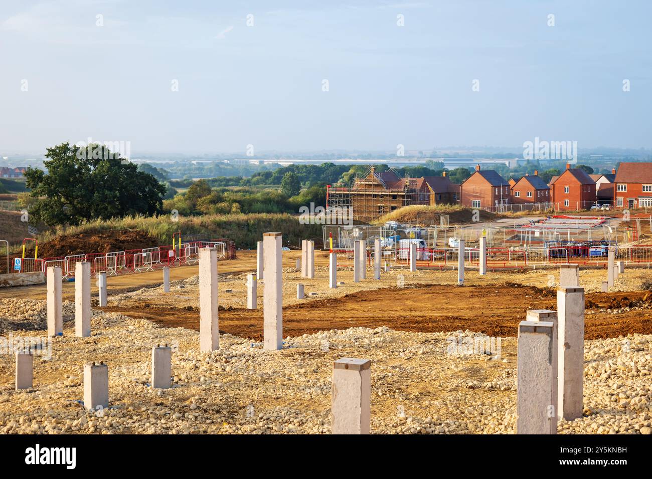 New build house development estate in england uk Stock Photo - Alamy