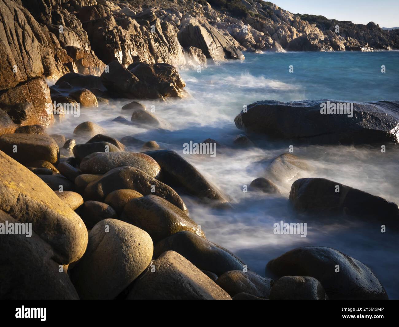Long seashore hi-res stock photography and images - Alamy