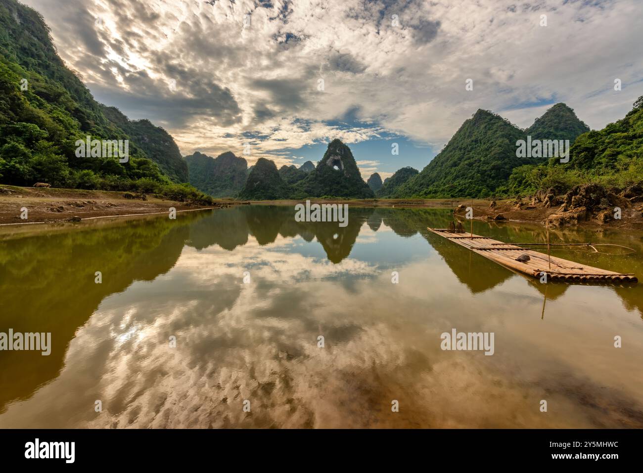 Nui Thung Mountain captivates with its unique 