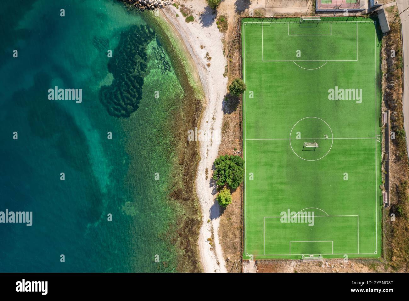 Aerial view empty beach sea hi-res stock photography and images - Alamy