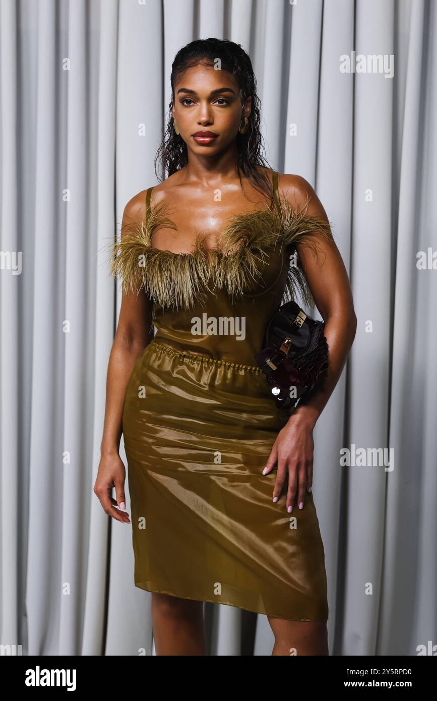 lori harvey brown dress Tie The Knot Leather Belt main image 1