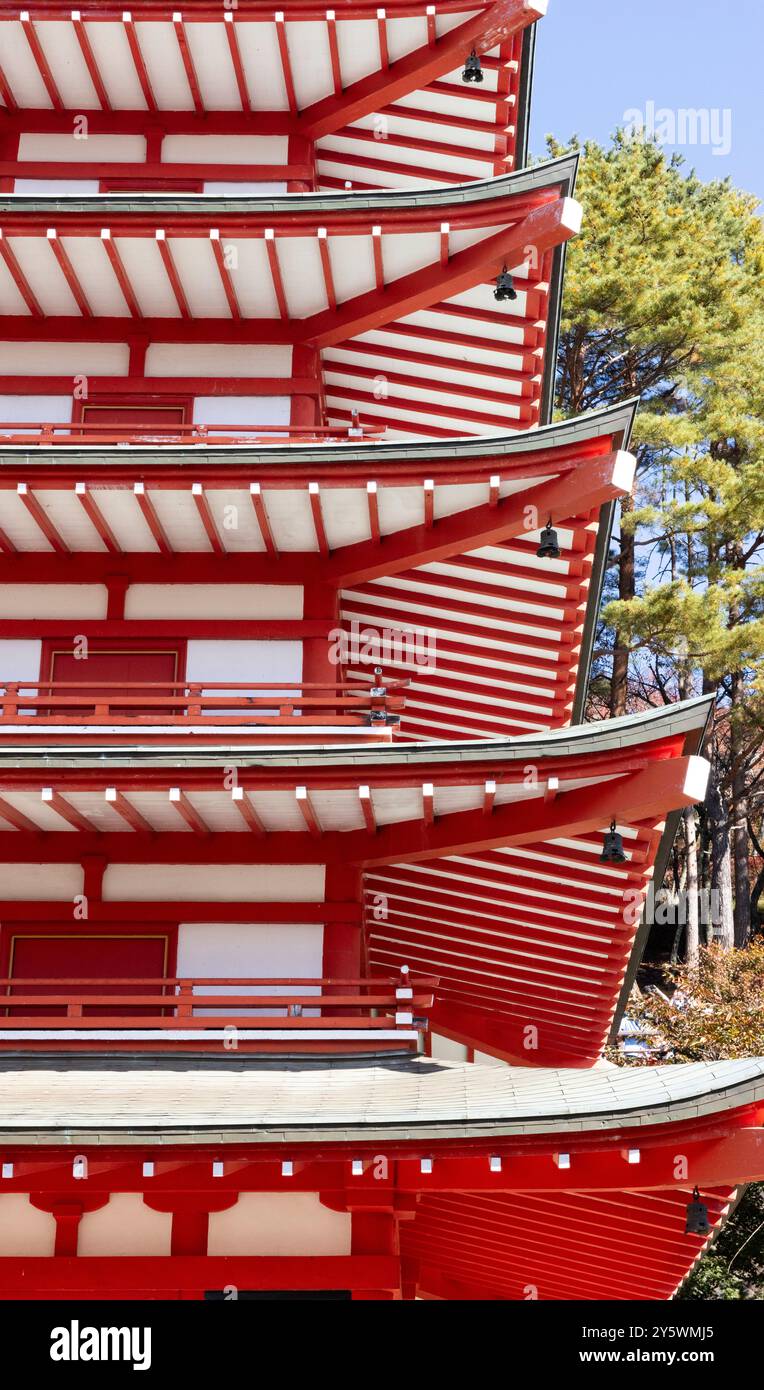 Traditional japanese temple hi-res stock photography and images - Alamy