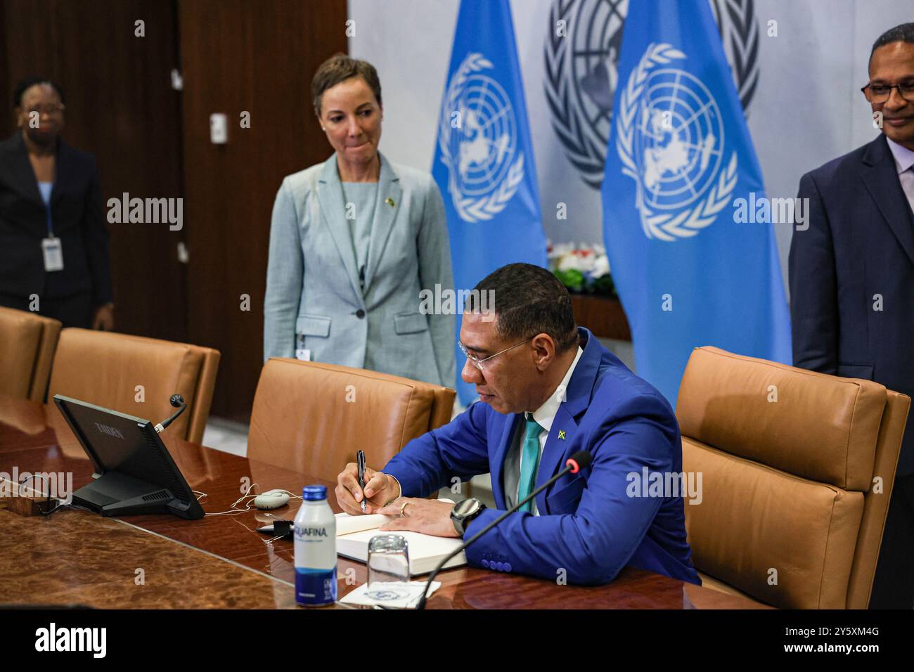 New York, New York, USA. 22nd Sep, 2024. ANDREW HOLNESS, Prime Minister of Jamaica, signs the UN guestbook during the 79th UNGA session in the UNHQ in NYC. (Credit Image: © Bianca Otero/ZUMA Press Wire) EDITORIAL USAGE ONLY! Not for Commercial USAGE! Stock Photo