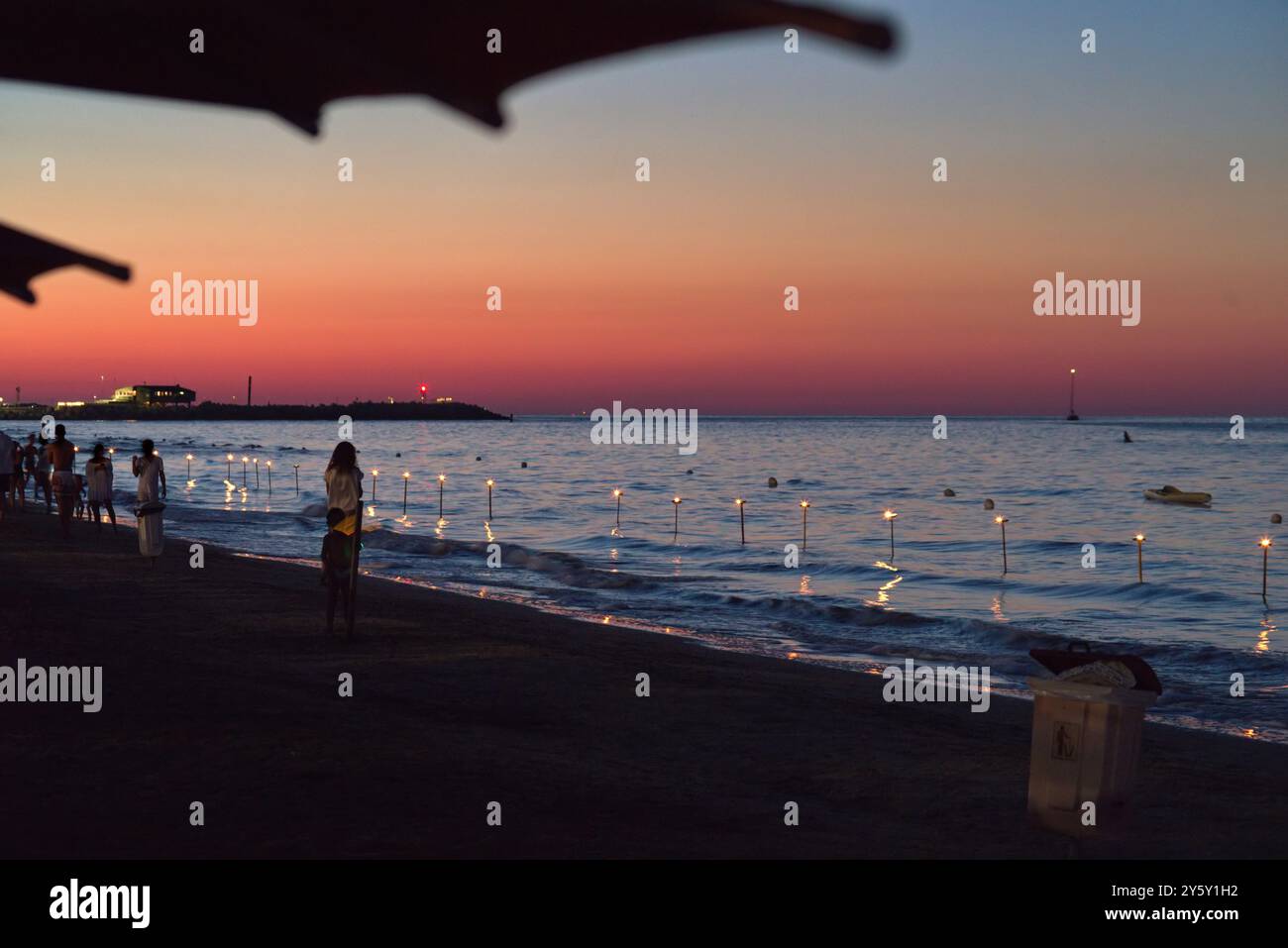 Spiaggia ombrellone hi-res stock photography and images - Alamy