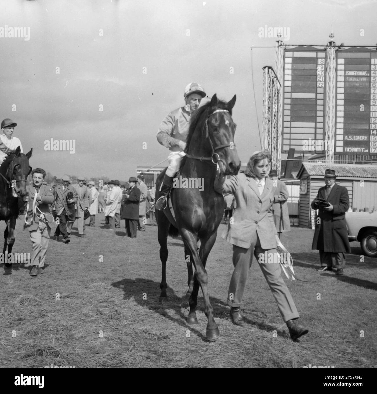 Ding dong bell hi-res stock photography and images - Alamy