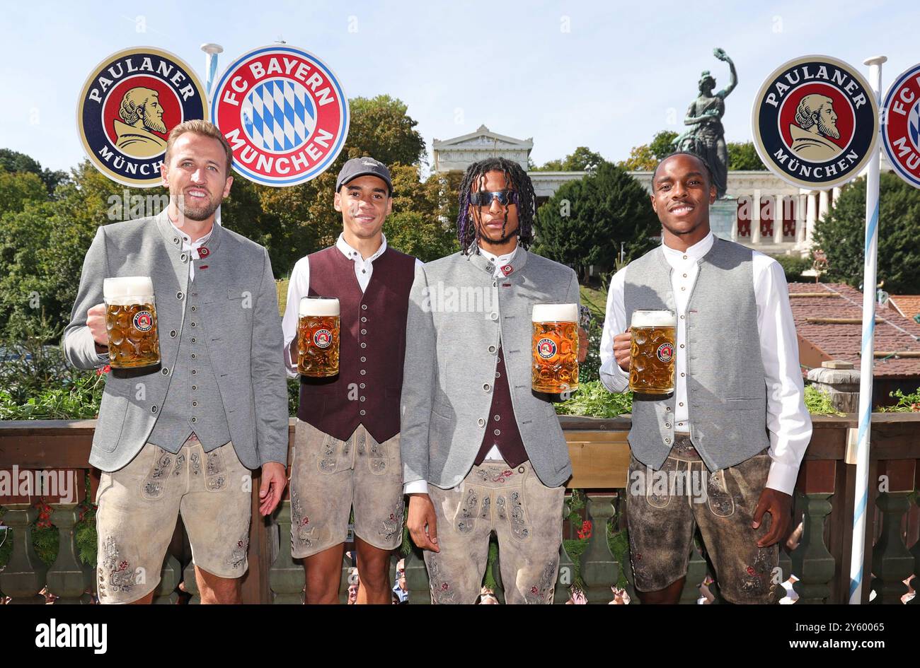 MUNICH, GERMANY - SEPTEMBER 22: Harry Kane of Bayern Muenchen , Jamal ...