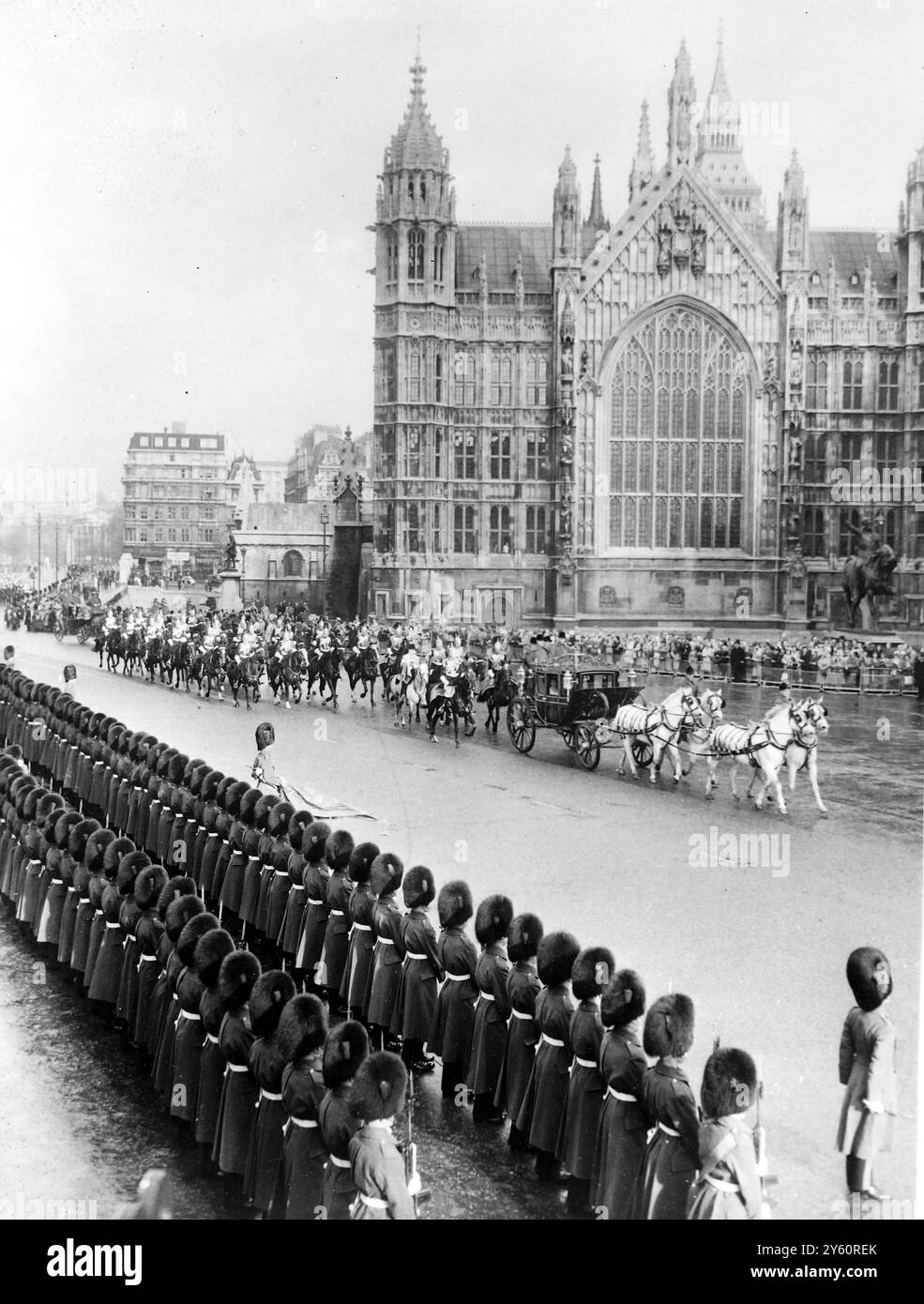 BRITISH ARMY GURKHAS QUEEN AND PRINCE PHILIP PASS 1 NOVEMBER 1960 Stock ...